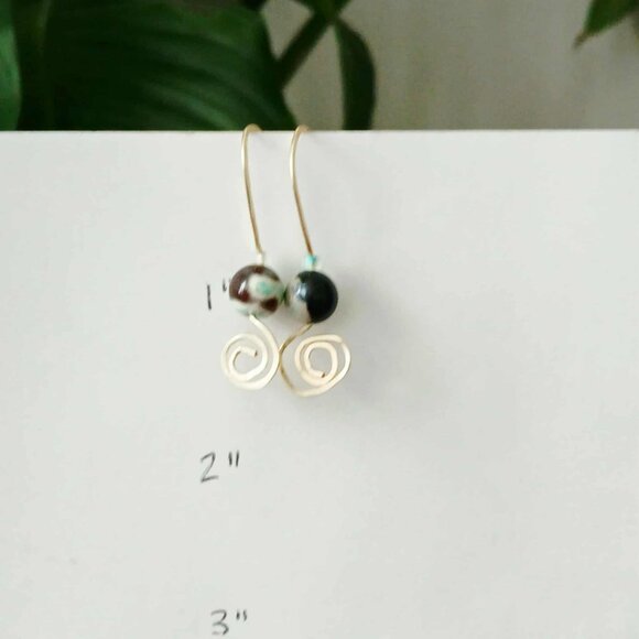 Hammered Dyed Agate Crystal Beaded Dangle Earrings, Boho Chic Gemstone Jewelry - Picture 6 of 6